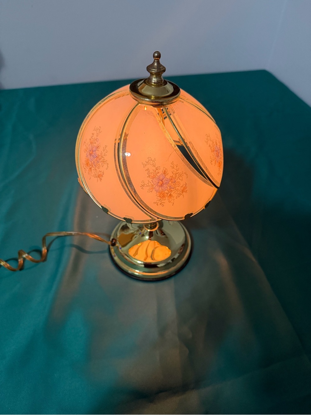 Elegant Gold Accent Table Lamp with Floral Glass Shade - White/Blue